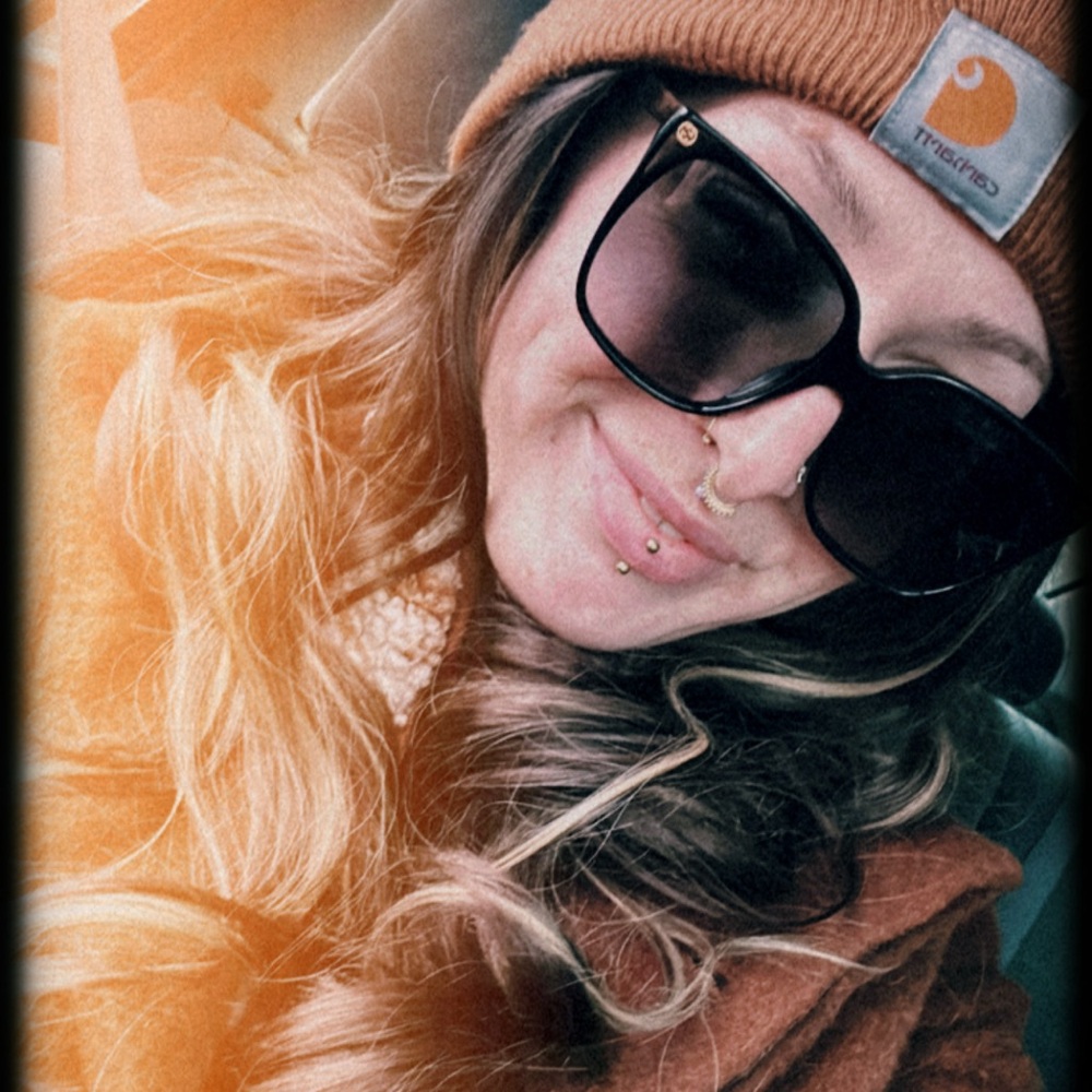 Meet your Posher, Lumiya